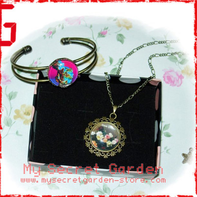 New Order - Technique, Power Corruption And Lies Cabochon Bronze Necklace and Bracelet Set New Order - Technique, Power Corruption And Lies Cabochon Bronze Necklace and Bracelet Set